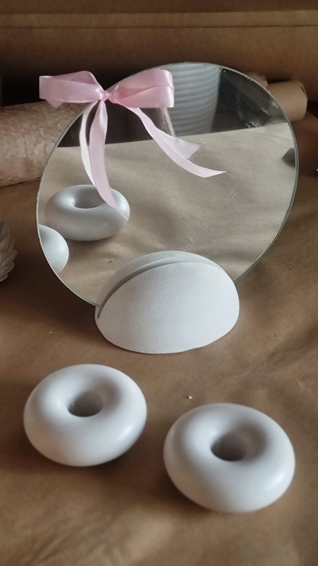اینه پایه دار رومیزی